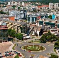 Огнен ад! Голям пожар в предградие на Подгорица