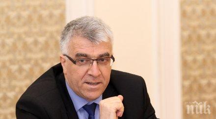 първо пик екшън парламента главчев изгони румен гечев заседанието заради томислав дончев