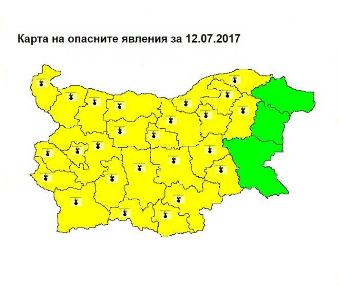 Жълт код за опасно високи температури в 25 области в страната