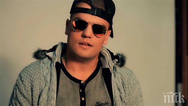 ГОРЕЩИ СВАЛКИ! Мацка с мега яка дупара се усуква около рапъра Кристо