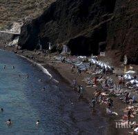Куриоз! Почивките в Гърция - недостъпни за самите гърци