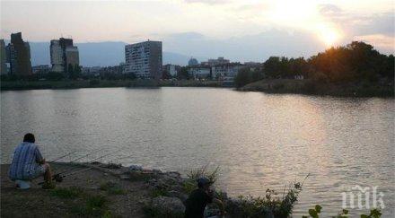 дружба протест заради поредния строеж