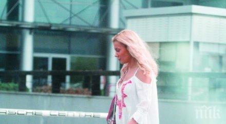 фото бомба пик ретро горещия мачо мария игнатова папарашки снимки