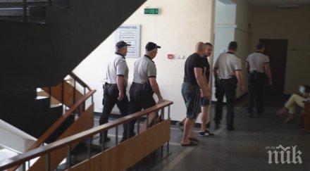 обвинените побой тийнейджъри монтана остават ареста