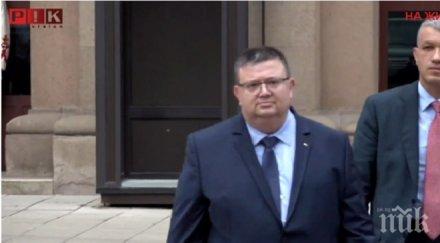 двама депутати марешки очакват обвинение