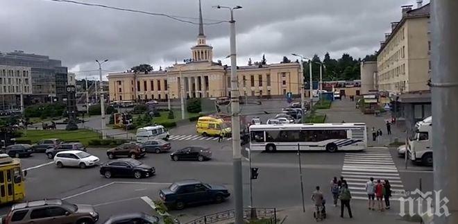 Екшън! Четири взрива при обезвреждане на подозрителна чанта в Петрозаводск