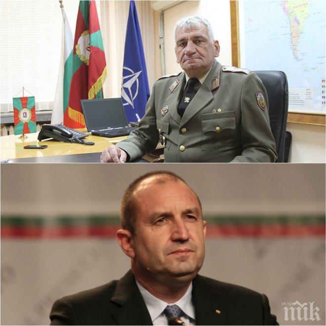 Началникът на отбраната подкрепи Румен Радев за самолетите „Грипен“
