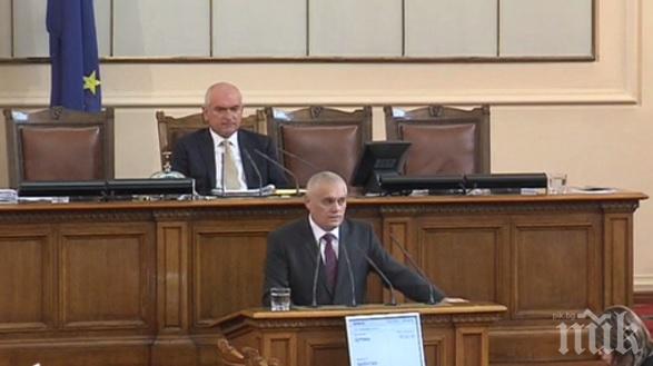 Шефът на МВР притеснен от бъговете на тел. 112 и операторите без чужди езици