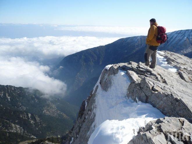 Циклонът Медуза връхлетя Олимп! Румънски алпинист изчезна по склоновете на планината
