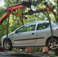 ШОК! Паяк вдигна кола с 8-годишно спящо дете 