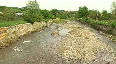 екокатастрофа рудник отрови река луда яна