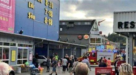 извънредно кола вряза магазин швеция