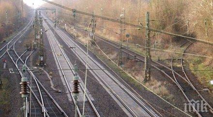 бомбена заплаха унгария спряха всички международни влакове