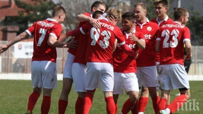 Под наем! ЦСКА-София прати двама юношески национали в Литекс