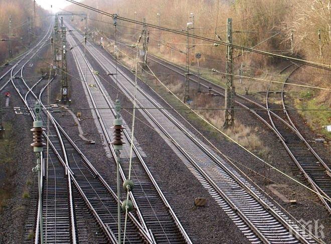 Бомбена заплаха в Унгария, спряха всички международни влакове