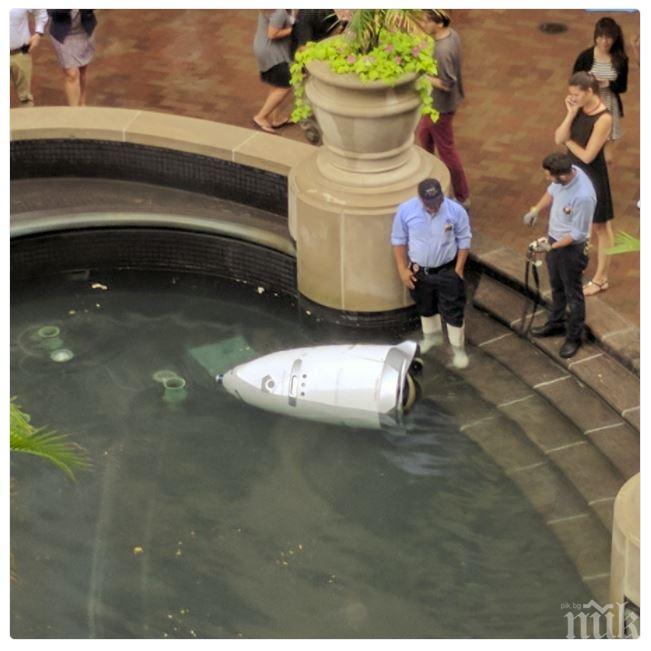 Полицай-робот се удави във фонтан в Ню Йорк (СНИМКА)