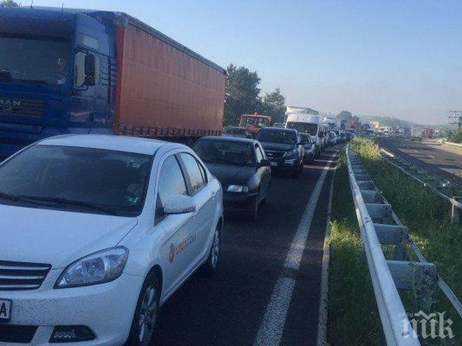 Катастрофа затапи пътя Прилеп-Лозарево 