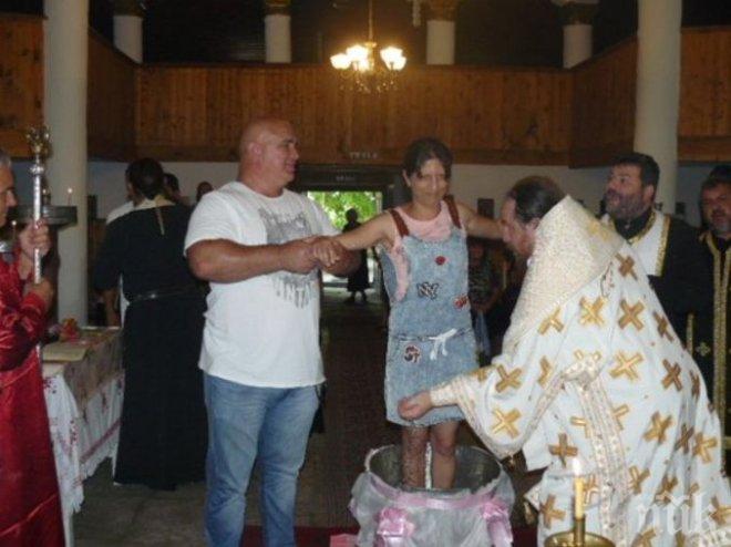 ЗА ПРИМЕР! Общински кмет кръсти млади хора