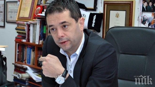 Бившият директор на македонския Държавен архив Филип Петровски: Договорът с България е увертюра към смяна на името на Македония