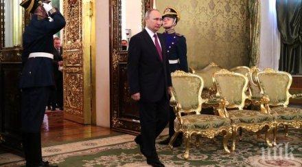 закон президентът русия наложи забрана отказалите служат армията работят държавна служба десет години