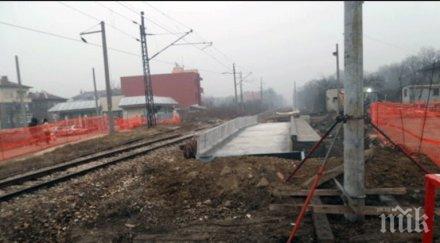 ужас тонна бетонова греда уби работник гара тодор каблешков спряха влака софия бургас