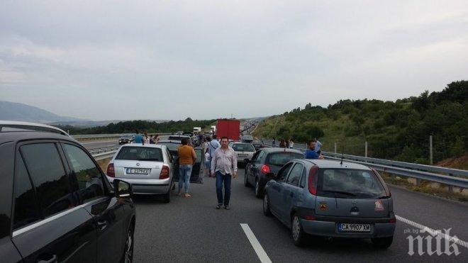 Двама гърци са катастрофирали на Струма