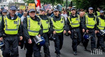 екшън лондон арестуваха протестиращи сблъсък полицията