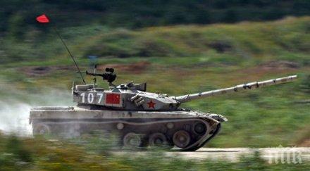 демонстрация китай показа новата военна техника парад