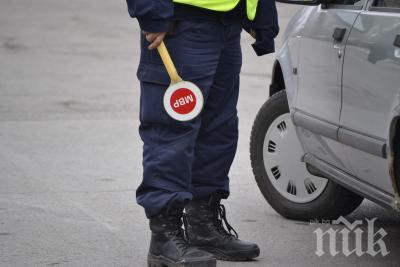 Ауди отнесе катаджия на пътя