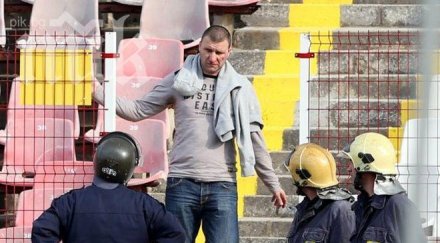 битият армията треньор коце ангелов нападателя страхлив педал