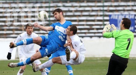 левски без петима титуляри реванша локомотив