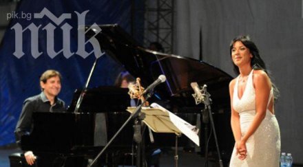 премиерът води александрина пендачанска явор гърдев папата