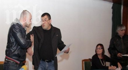 саморазправа ръководи футбола шумен