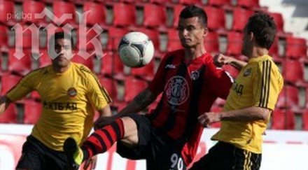 ботев продължава наказателната акция успех локо