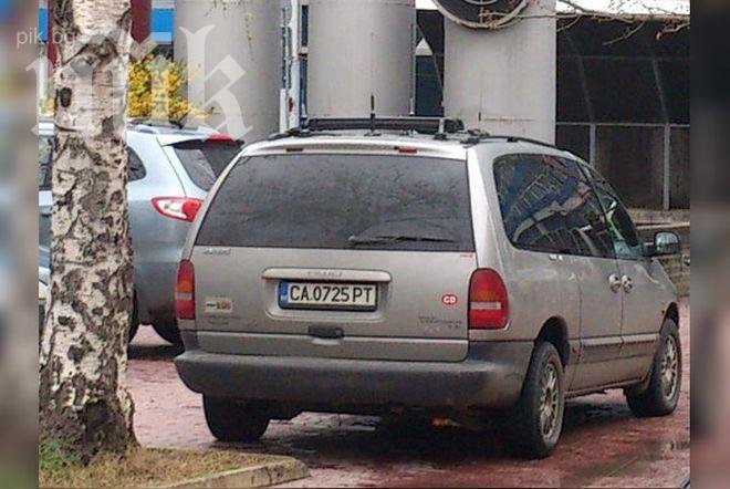 Цецомобилът записвал по 10 разговори от 60 мобилни телефони едновременно 