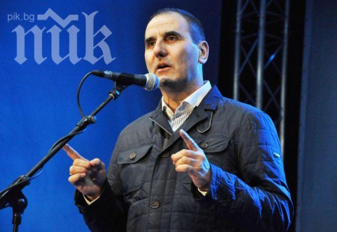 АФП: Две афери за пет дни засегнаха Цветан Цветанов 