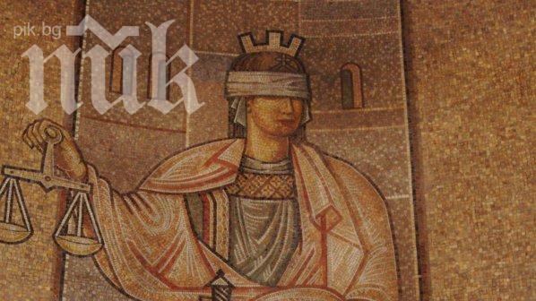 Франс прес съобщава за обвиненията по СРС-гейт у нас 