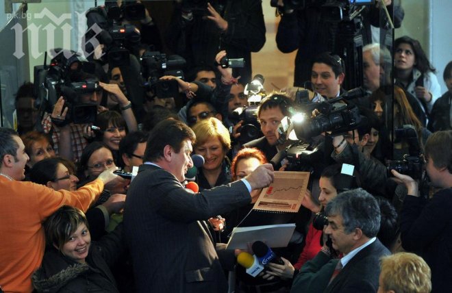 Лукойл България монополизира и търговията с държавния резерв