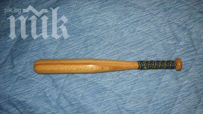 Заключиха футболист, пребил абитуриент с бухалка