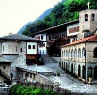 Монасите от Бигорския манастир благословиха договора ни с Македония