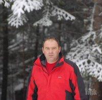 Герой! Кмет с инфаркт избяга от болницата, спасява умиращ в гората