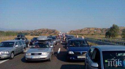 нощите август ремонтират пътя софия бургас