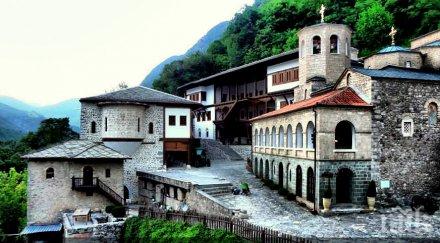 монасите бигорския манастир благословиха договора македония