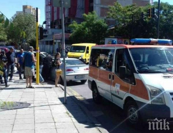 ТРАГЕДИЯ В СОФИЯ! Шофьор умря зад волана, блокира движението