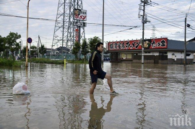 Най малко 23 души загинаха при големите наводнения в Тайланд