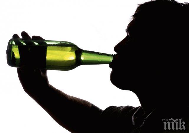 Парадокс в Пловдив! Глобиха мъж, че пие вода от бирено шише