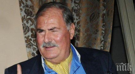 пик ретро жорж ганчев изкука чете вестници глас политическият рекордьор плаши столичани странно поведение