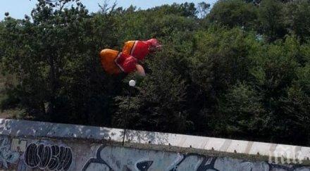 накъде отвя вятърът парапланеристи забиха храстите морската градина бургас