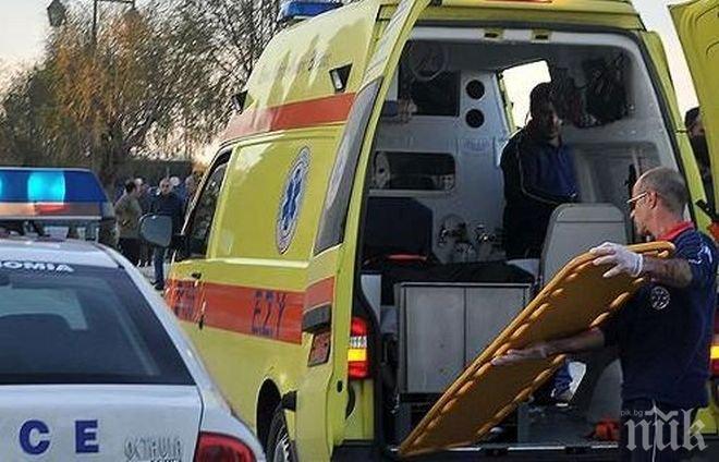 Лек автомобил се заби в български ТИР в Гърция (СНИМКА)