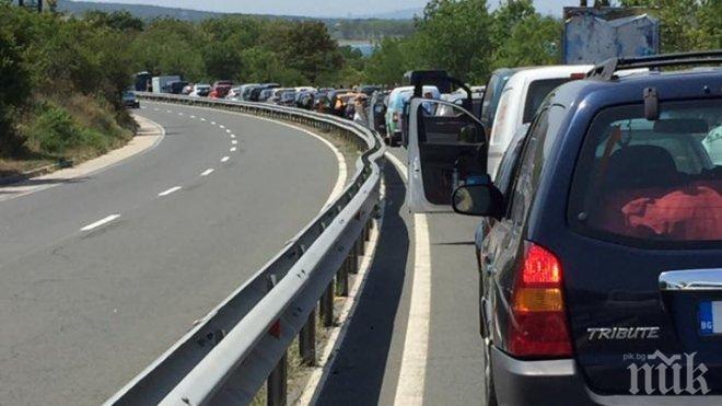 Катастрофа затапи пътя за Созопол